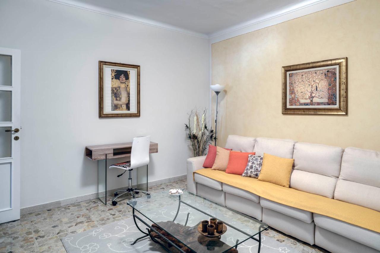 Sentirsi A Casa, Lontano Da Casa-Feel At Home Away From Home Caronno Pertusella Ngoại thất bức ảnh
